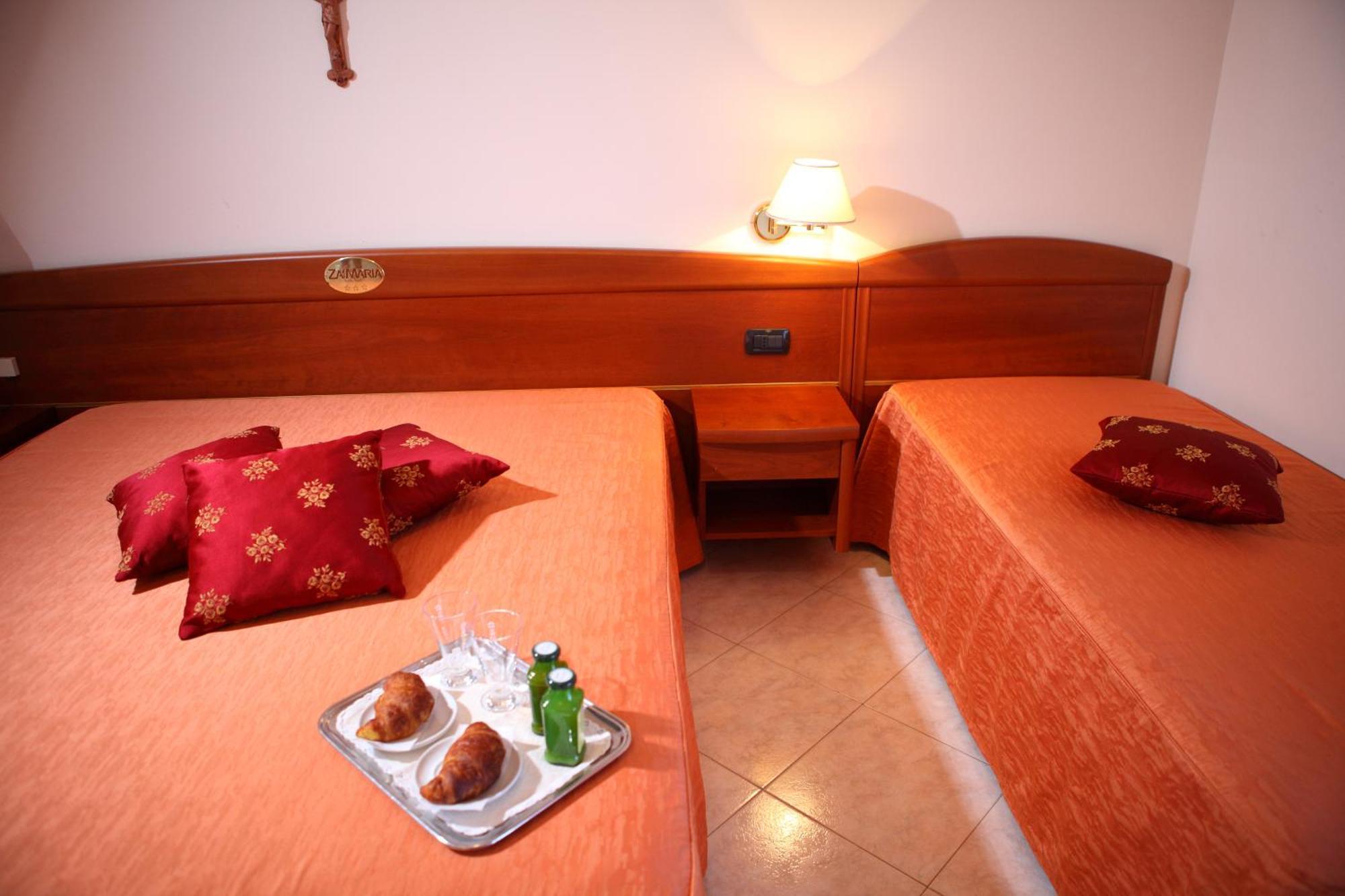 Hotel Za Maria Santo Stefano di Camastra Δωμάτιο φωτογραφία