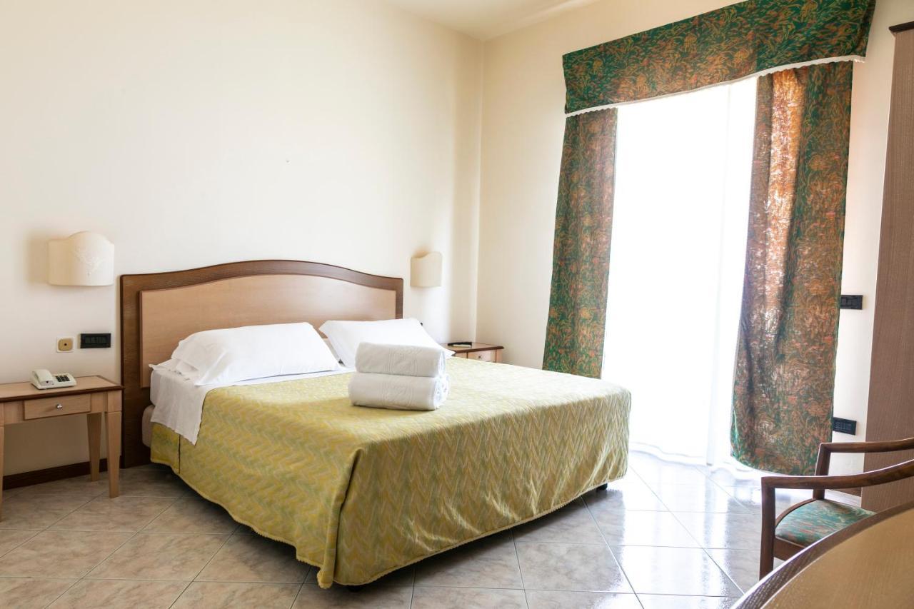 Hotel Za Maria Santo Stefano di Camastra Εξωτερικό φωτογραφία